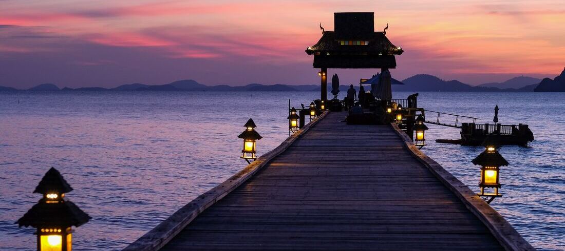 Koh Yao Noi ponton coucher de soleil mer