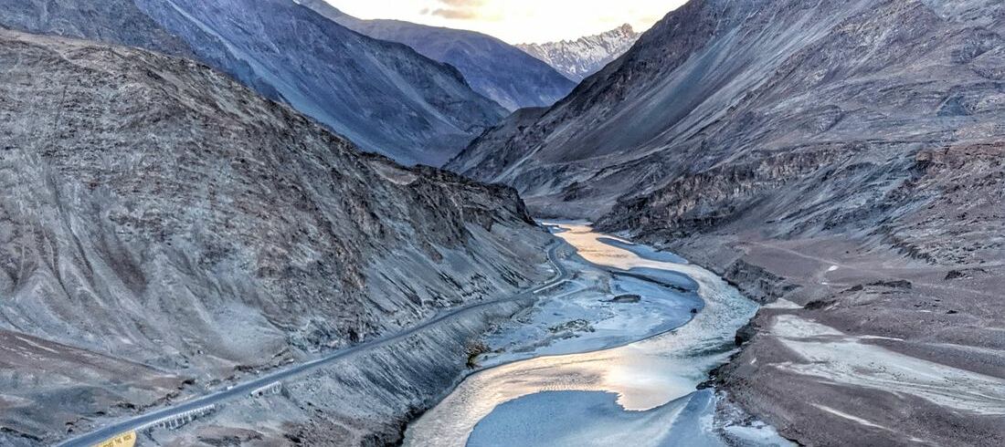 Rivière Indus Leh Ladakh