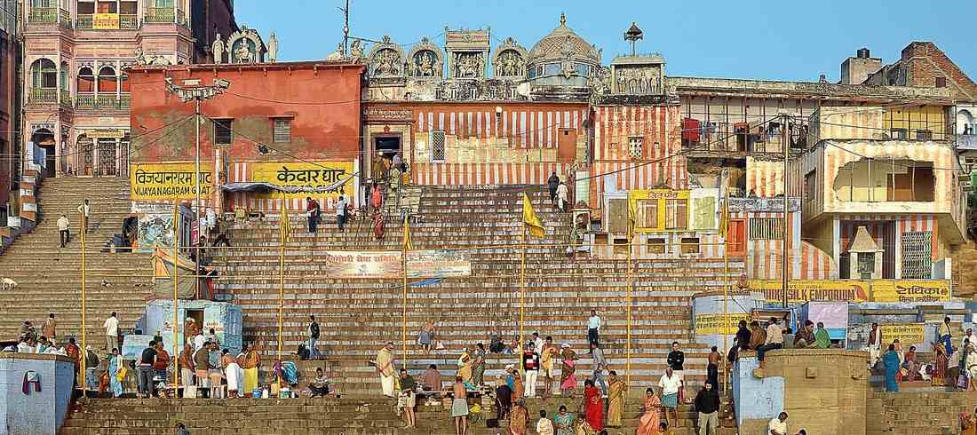 Benares Varanasi Gange ville sacrée ghats hindouisme