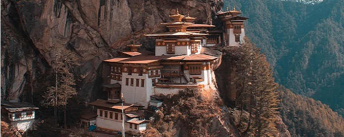 voyage asie tourisme bhoutan temple rochers suspendu